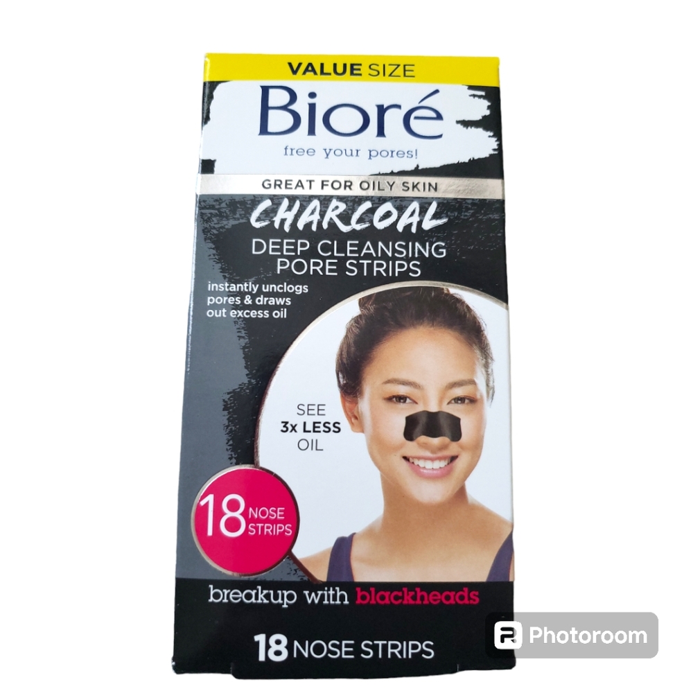 Bioré Charcoal Blackhead Remover Pore Strips, Deep Cleansing Nose Strips, 18 Ct.